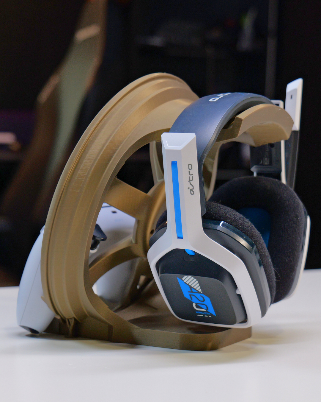 Wheel Headset and Controller Stand - STYLE: V1